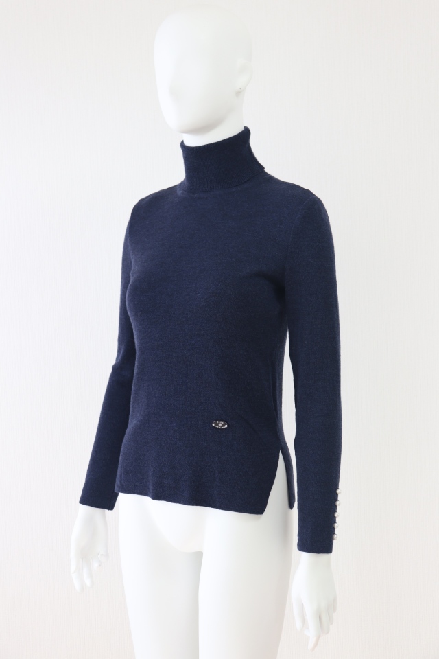 Rene（ルネ） 袖パールタートルネックウールセーター 6332500