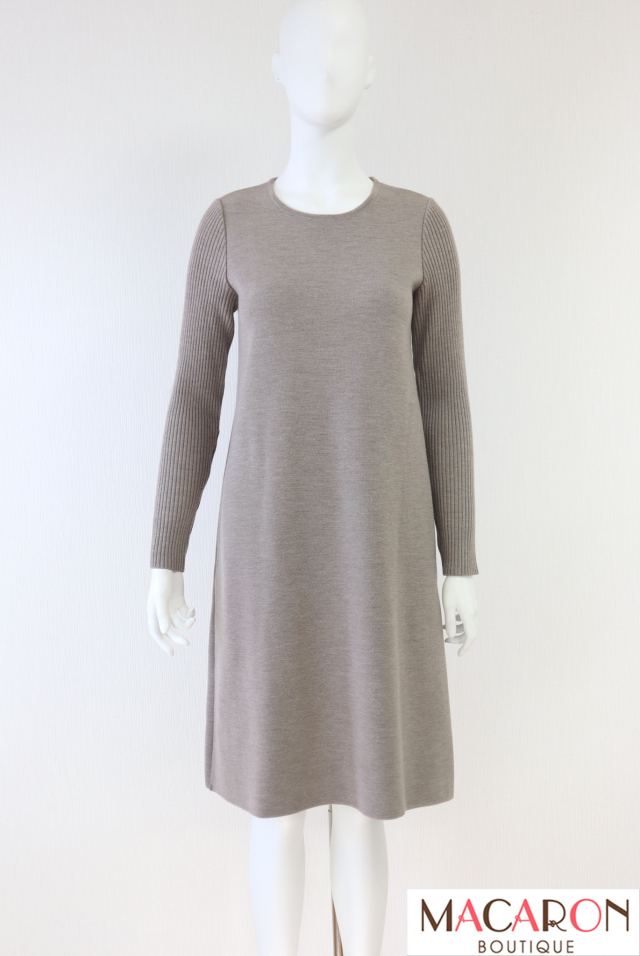 FOXEY（フォクシー）