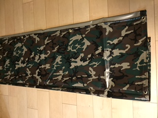 特注　迷彩柄　テント屋さんのトラックシート　１．８ｍ×２．１ｍ