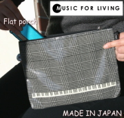 ポーチ　ピアノ鍵盤　チェック柄