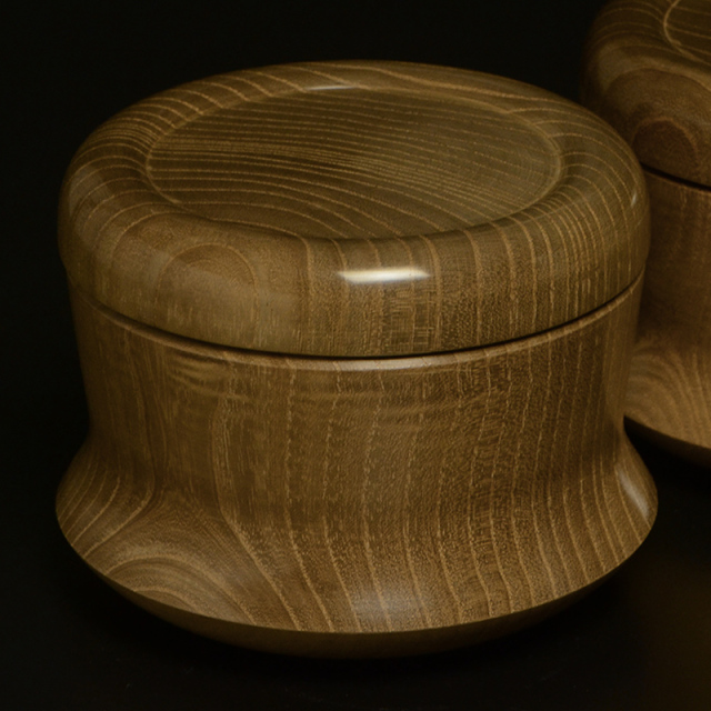 キハダ本因坊型碁笥　極上（36号）