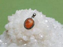 ペンダントトップ