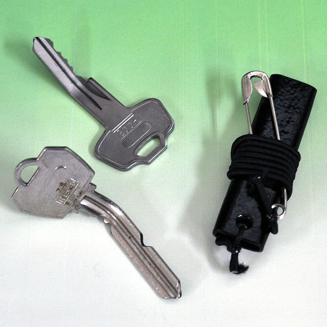 M5359 キーベンダー