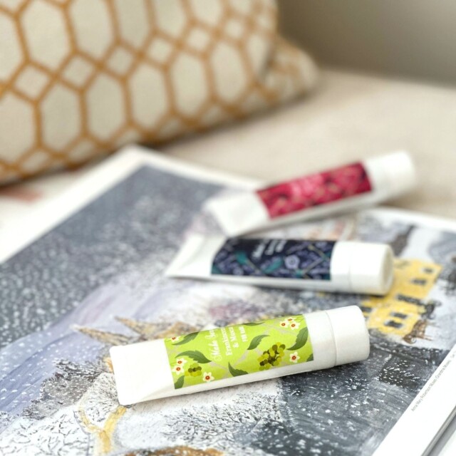 マハスーリアナチュラルハンドクリーム