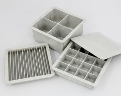 Party　デイリーに使える、蓋付きアイストレイセット　