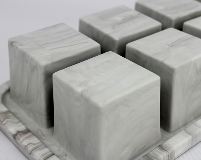 8ラージキューブ アイストレイ