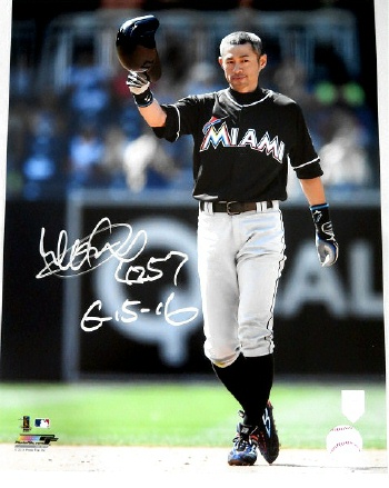 イチロー直筆サイン4257及び達成日書込み世界安打記念写真(28X36cm)