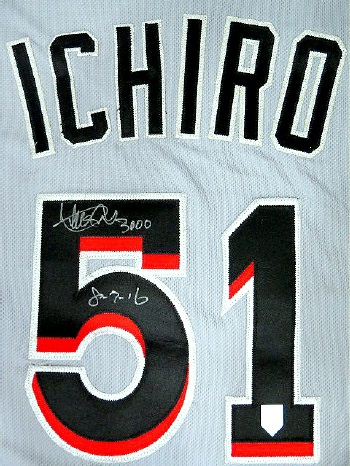 イチロー直筆サイン3000本及び達成日付書込み公式ジャージー
