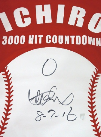イチロー直筆サイン達成書込み3000本カウントダウンTシャツ