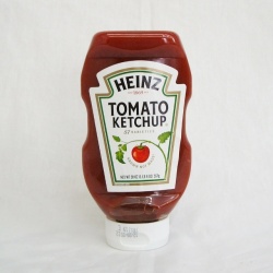 逆さまボトル！ハインツ） イージースクイーズ トマトケチャップ　５６７ｇ