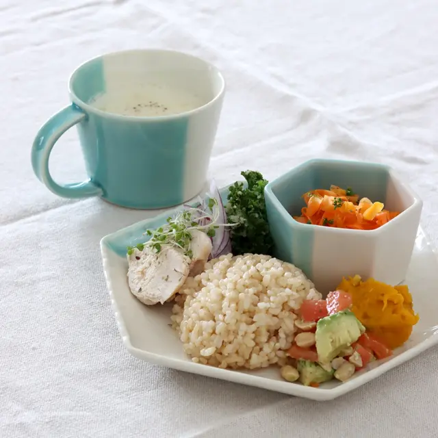 まるでカフェ気分なワンプレートセット」マルチカップ・パンプレート