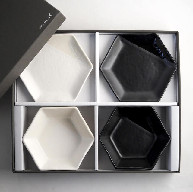 中鉢・取皿セット / ギフトボックス&熨斗付き / monochrome line / 瀬戸焼