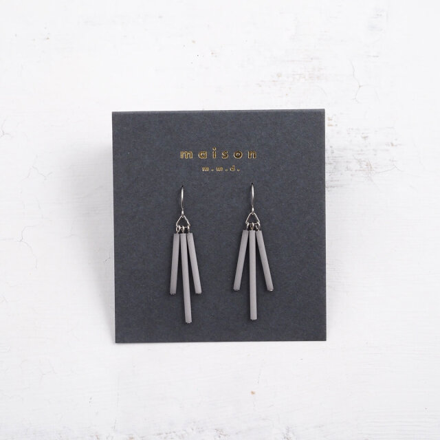 送料無料】 瀬戸焼アクセサリー / arrow / ボックス付き