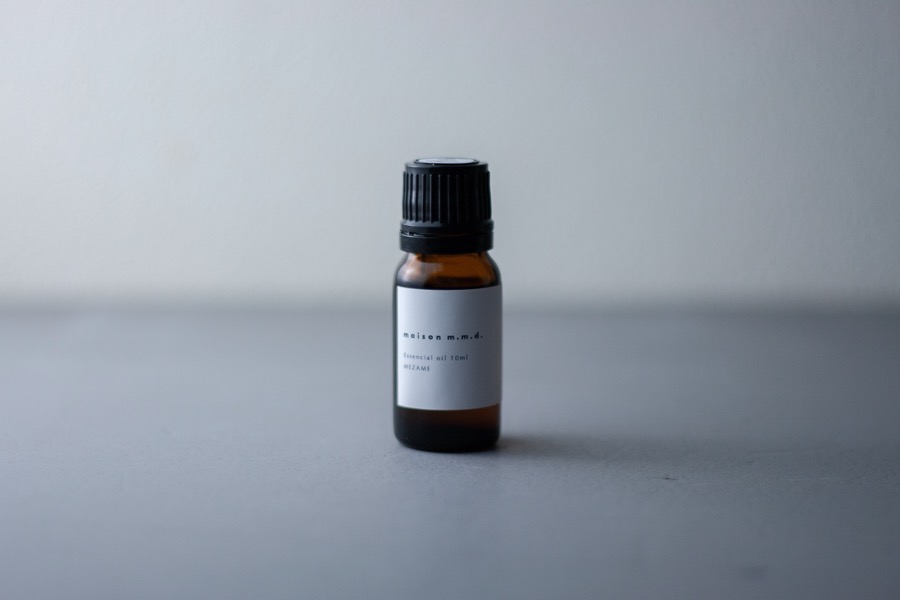 エッセンシャルアロマオイル / 目醒め