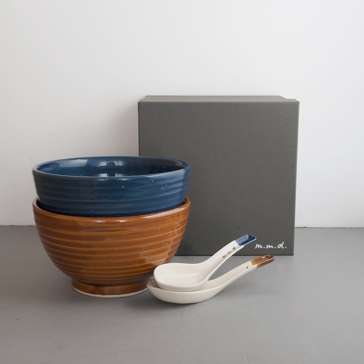 rokuromeラーメンどんぶり・れんげ2個セット / true colors line / 熨斗＆ギフトボックス付き / 瀬戸焼