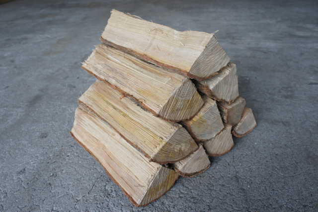 ストーブ用　生材（未乾燥薪）　大割　450kg