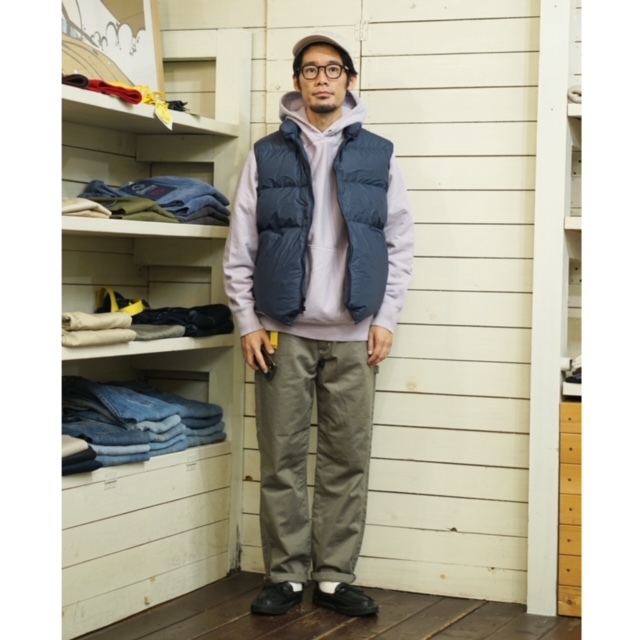 クレセントダウンワークス M ベージュ ノースリーブダウンベスト クレセントダウンワークス M ベージュ ノースリーブダウンベスト