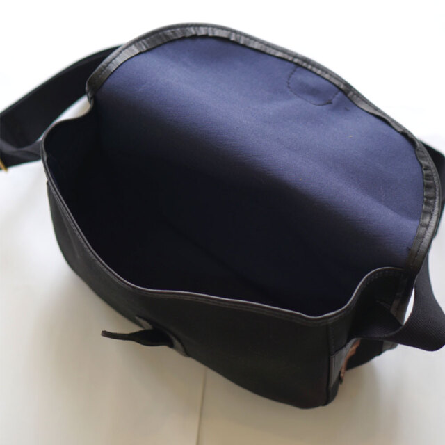 美品クオリティガンスリップス定価3万以上 サンド ショルダーバッグ QUALITY GUNSLIPS クオリティガンスリップス 600 DENIER PVC