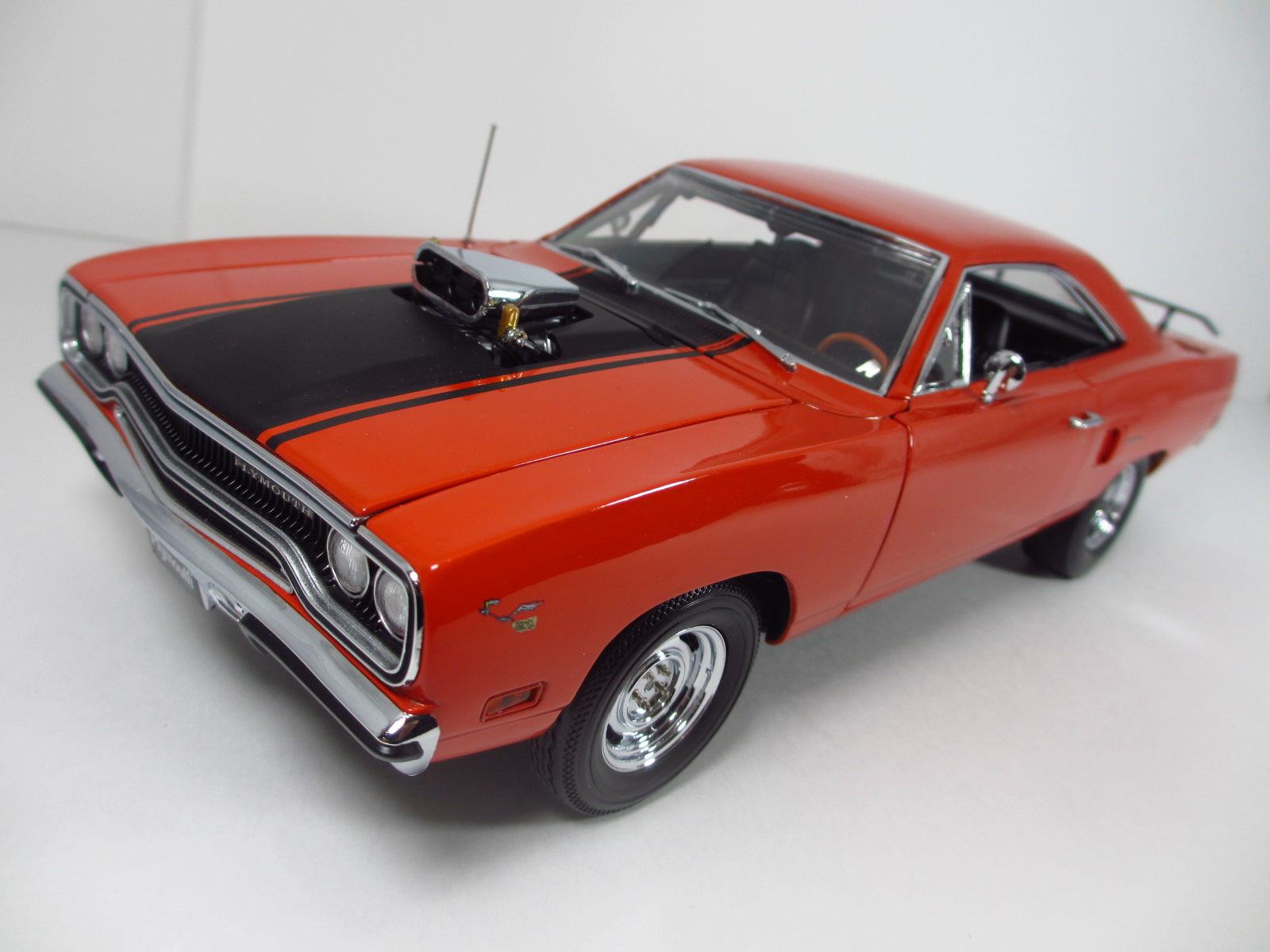 Gmp 1 18 1970 Plymouth Roadrunner ロードランナー