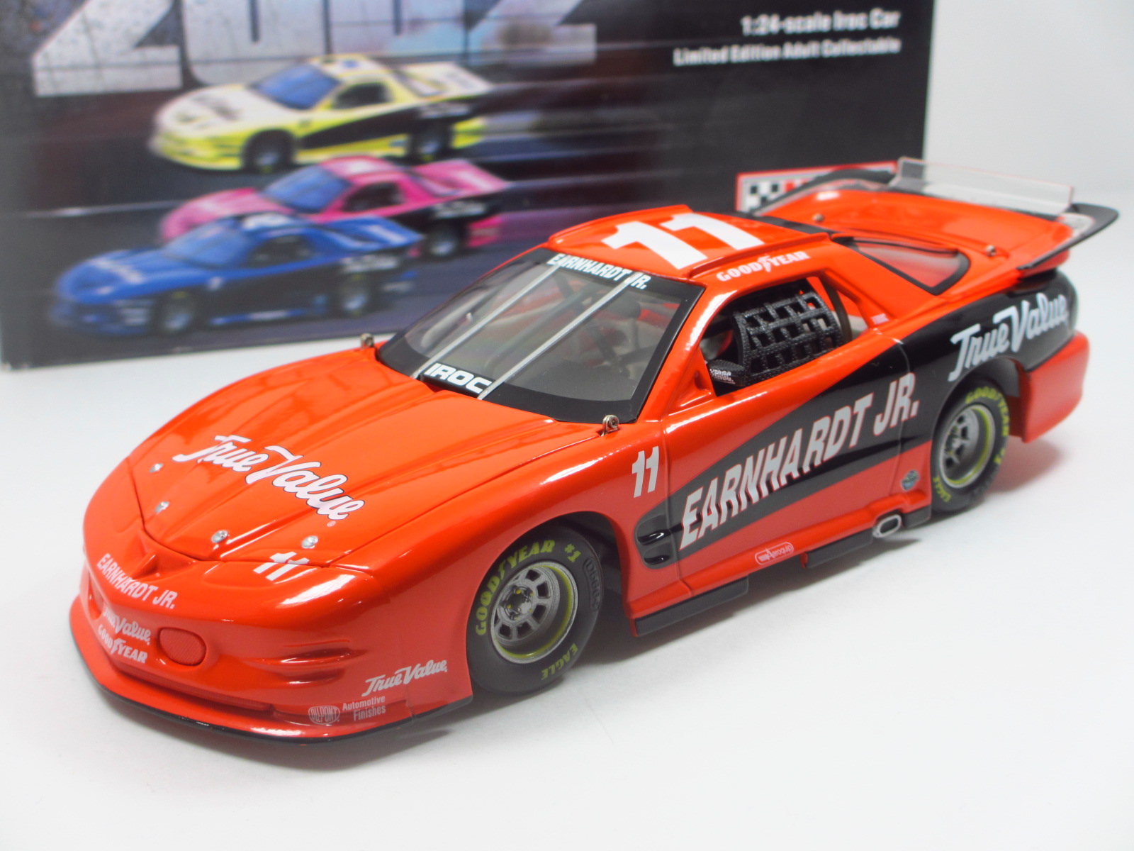 1/24 ACTION  #11　DALE EARNHARDT JR  TRUE VALUE　　1999 IROC FIREBIRD 　24-63