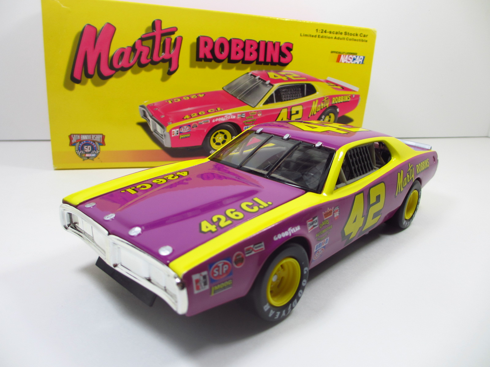 1/24　ACTION　　#42 Marty Robbins　1974 Dodge Charger　24-65