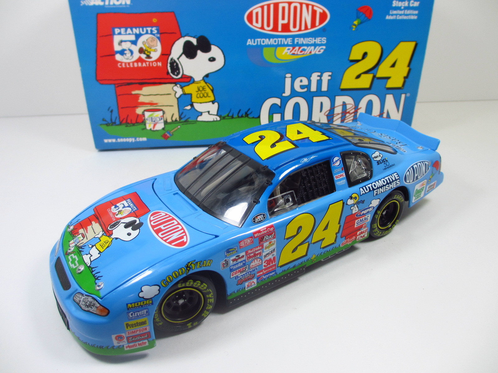 1/24 　ACTION  JEFF GORDON  SNOOPY　#24　 2000　 MONTE CARLO  24-73