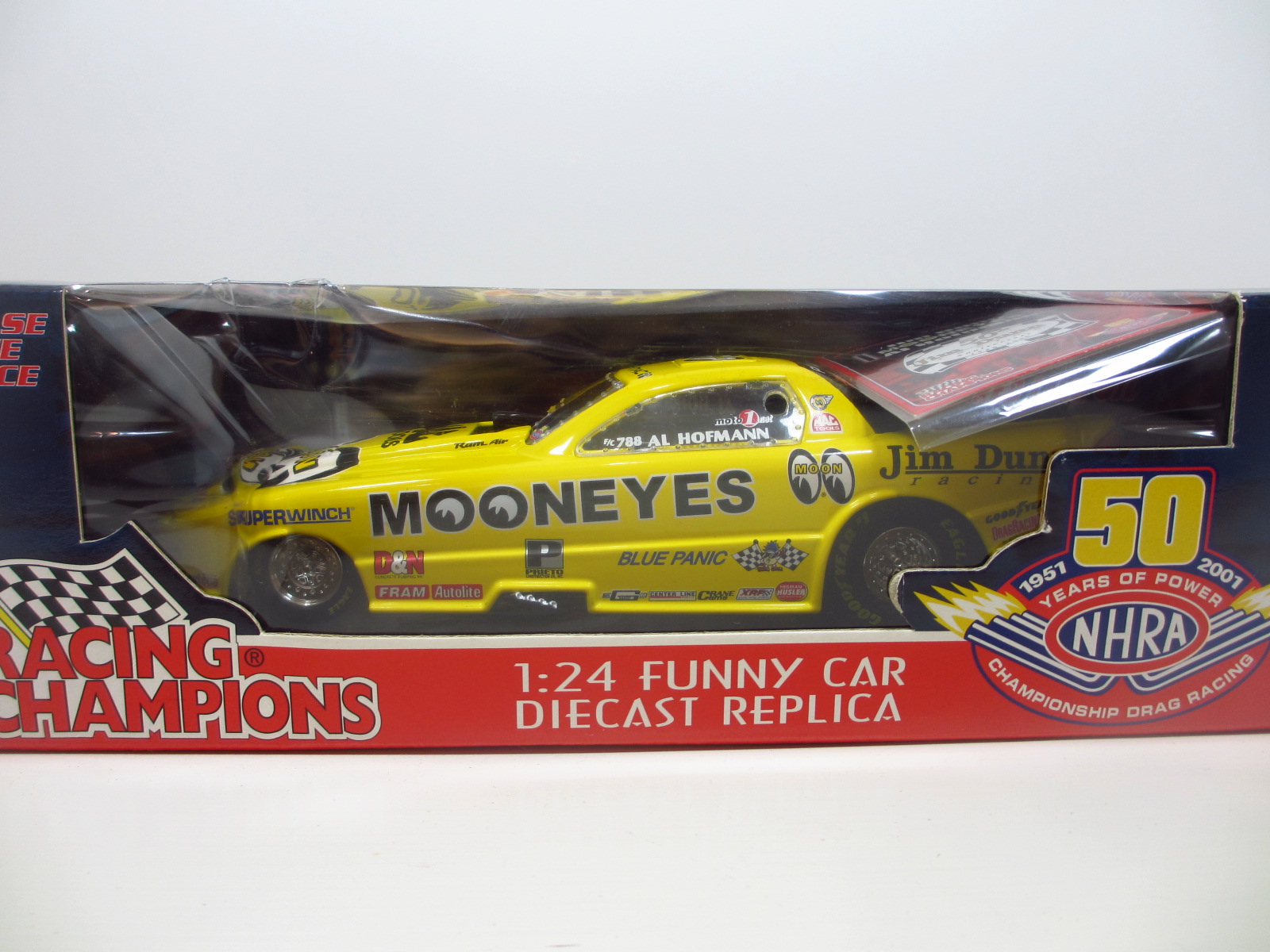 1/24　Jim Dunn "MOONEYES"　2001   PONTIAC 　Funny Car 　24-88