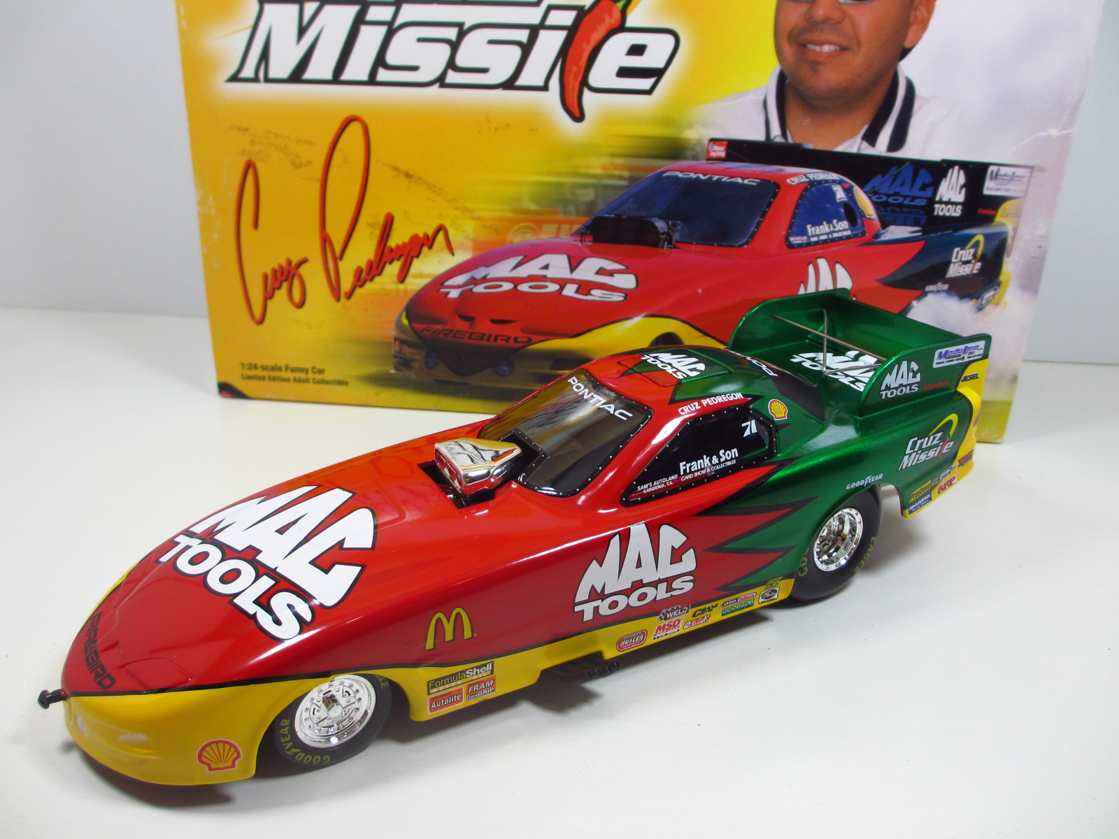 1/24 ACTION　 2000　CRUZ MISSILE　MAC　TOOLS　Pontiac Firebird   24-98