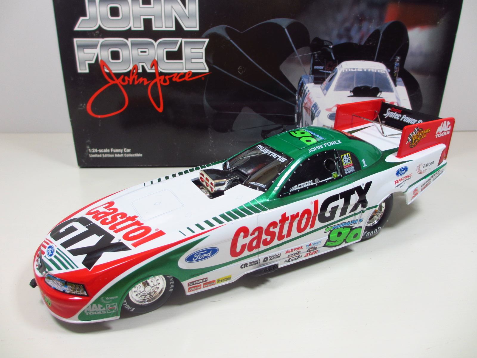 1/24 ACTION 　2001　JOHN FORCE CASTROL GTX 　FUNNY CAR  24-93