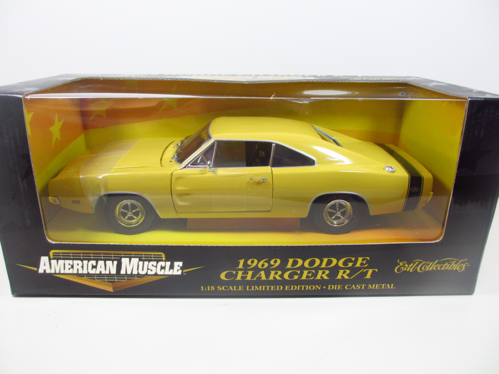 1/18  ERTL　1969 Dodge Charger R/T 　ダッチ　チャージャー　　18-160