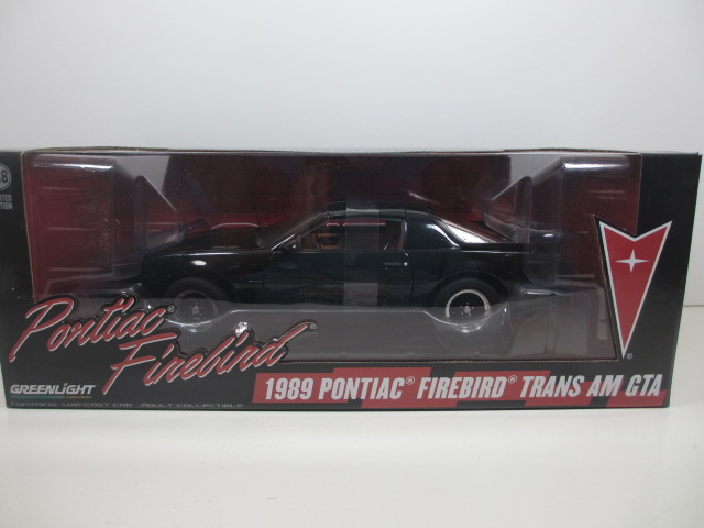 1/18　1989  PONTIAC FIREBIRD TRANS AM  GTA 　トランザム　18-177