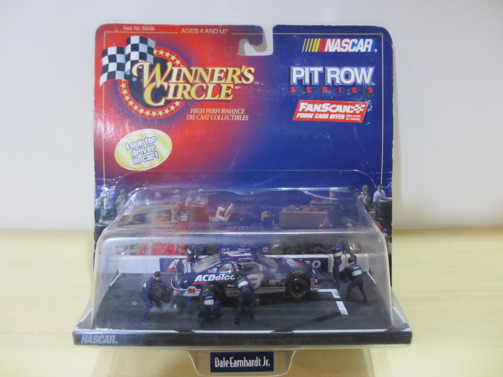 1/64　 WINNER'S CIRCLE 　DALE EARNHARDT Jr  AC Delco　ジオラマ　 64-92