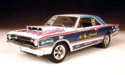 1/18　HIGHWAY 61 1968 DODGE HEMI DART 　MR 4 SPEED　　18-27