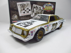 1/24 ACTION  #72 1975 Chevy Malibu Kings Row 24-37