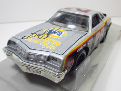 1/24 　1980  #28 Buddy Baker Oldsmobile  SIGNED   24-67