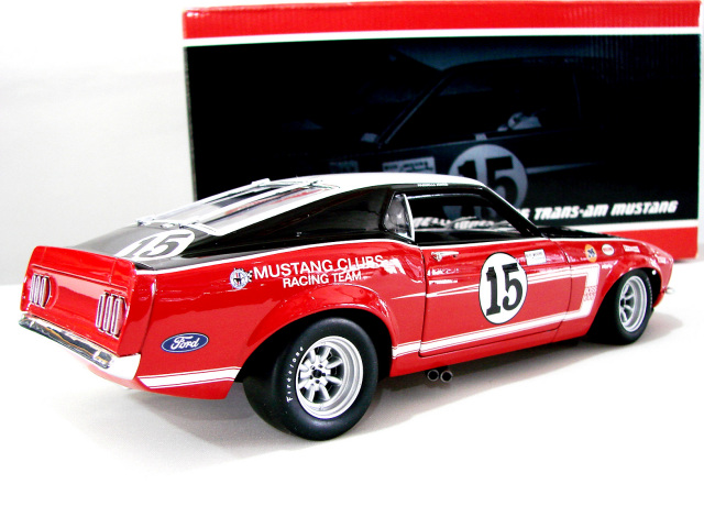 1/18 1969 TRANS-AM #15 BOSS 302 マスタング