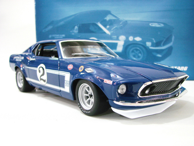 1/18 1969 TRANS-AM #2 BOSS 302 マスタング