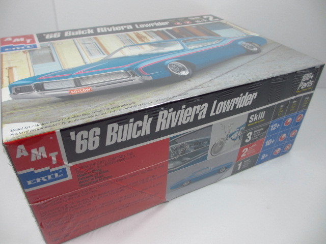 AMT 1/25 ビュイック リビエラ