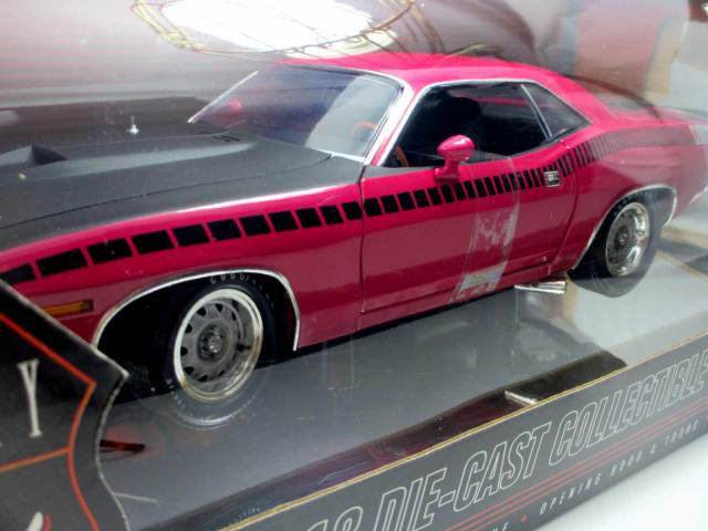 国内未入荷 1/18 HIGHWAY61 プリムス AAR クーダ 1970 - メルカリ