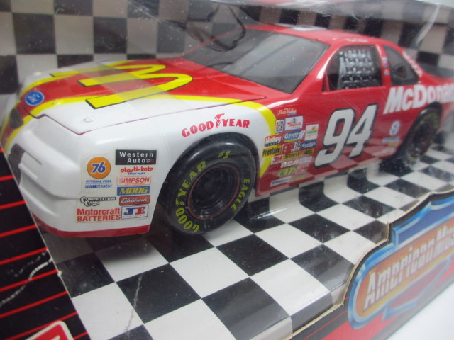 1/18 #94 BILL ELLIOTT McDONALDS 1996 FORD THUNDERBIRD