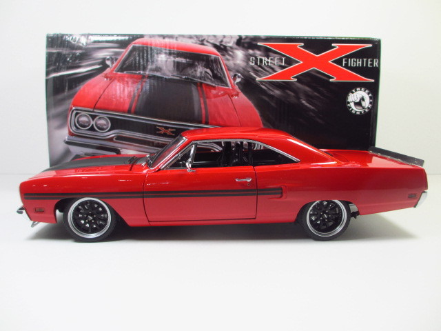 Plymouth GTX Street Fighter 1/18 GMP