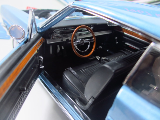 1/18 GMP 1967 Ford Fairlane 500 Blue