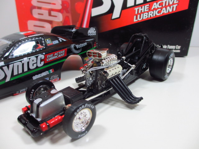 1/24 ACTION 1998 Tony Pedregon Castrol Syntec FUNNY CAR