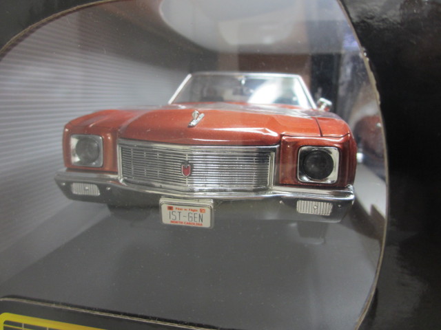 シボレー　モンテカルロ　1/18 ミニカー 日本未発売、絶版】ワイルドスピード ミニカー シボレーモンテカルロ 1