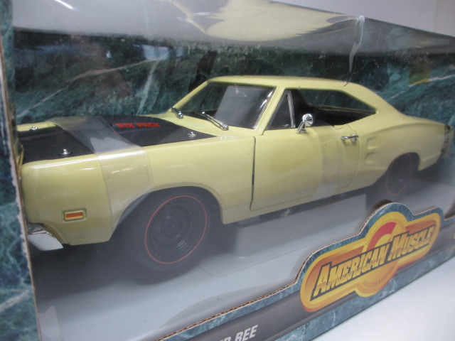 1969 ダッジ・スーパービー　1/18 1/18 1969 Dodge Super Bee ダッチ スーパー ビー