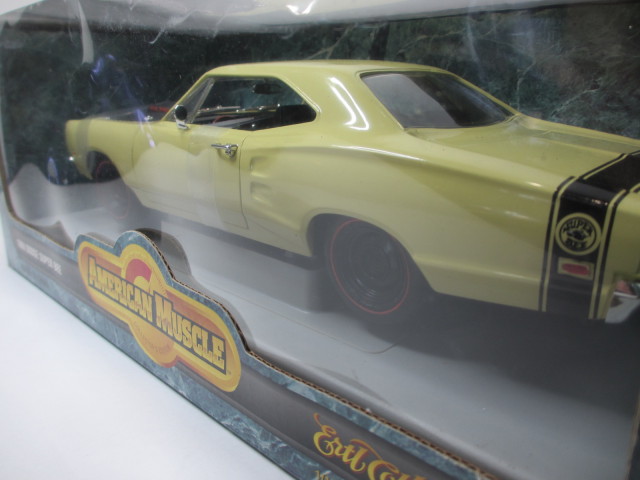 1/18 1969 Dodge Super Bee ダッチ スーパー ビー