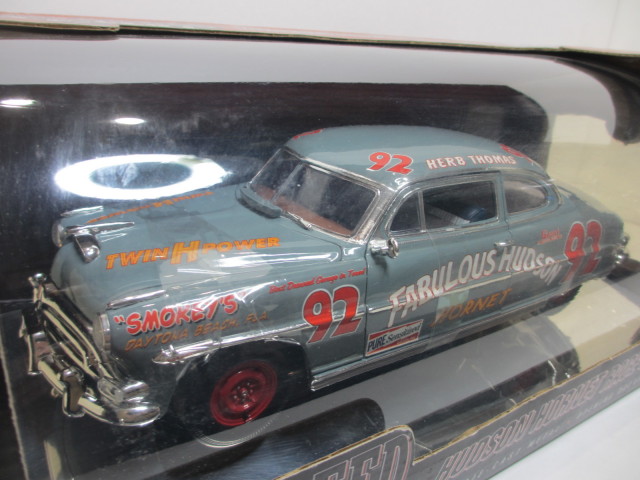 1/18 WHY61 Hudson Hornet ハドソン・ホーネット #92 18-187