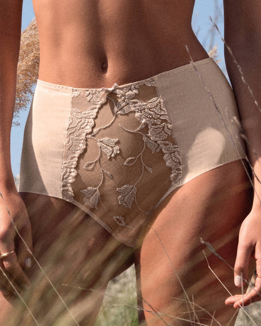 在庫△オーバドゥ　Aubade　Softessence（ソフテッセンス）ハイウエストショーツ（Ｓ～３XL