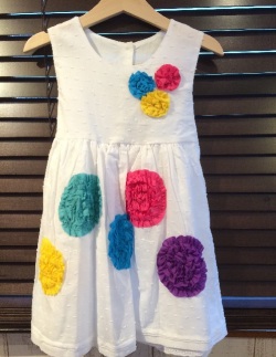 フラワー　アップリケドレス