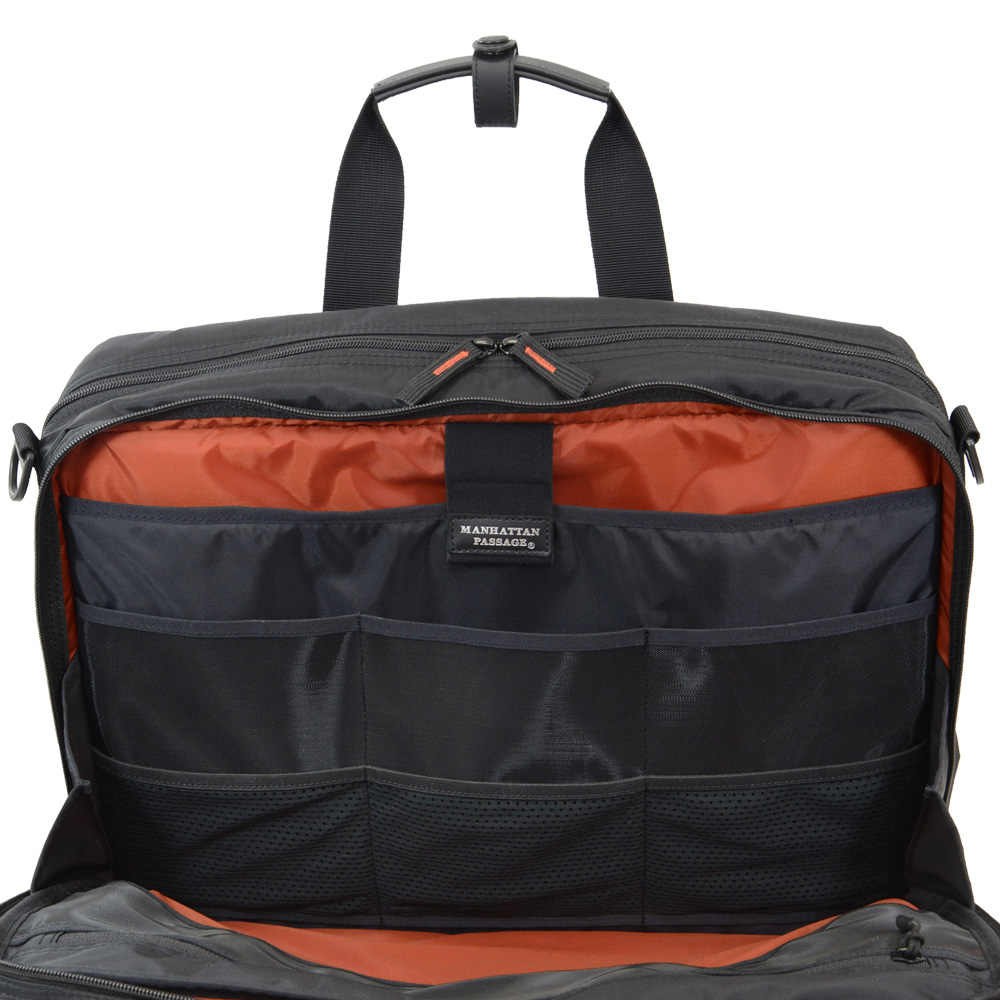 美品 マンハッタンパッセージ ビジネストリッパー2190　ショルダーバック 美品 人気モデル #2190 Mr.Lau ビジネストリッパーがリニューアル